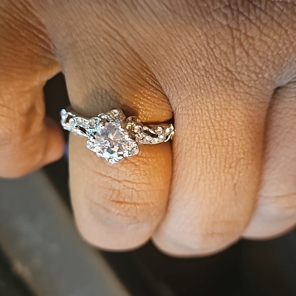 Size 10 Fashion ring